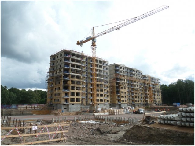 Building tower crane